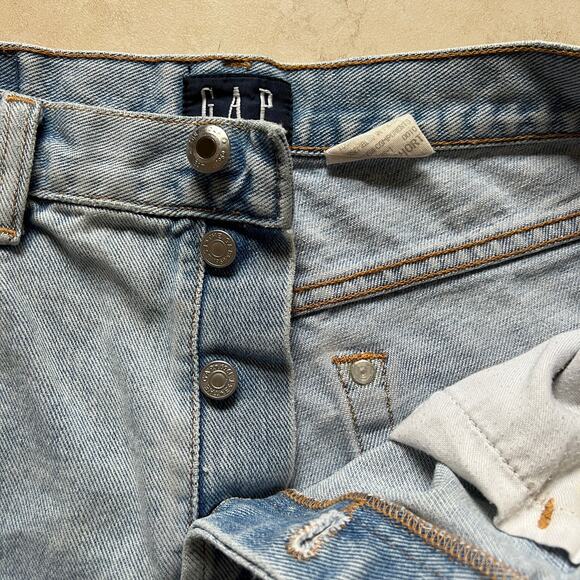Vintage GAP Women's High Waisted Cuff Denim Jean Short Light Wash Size 10 - Picture 3 of 11